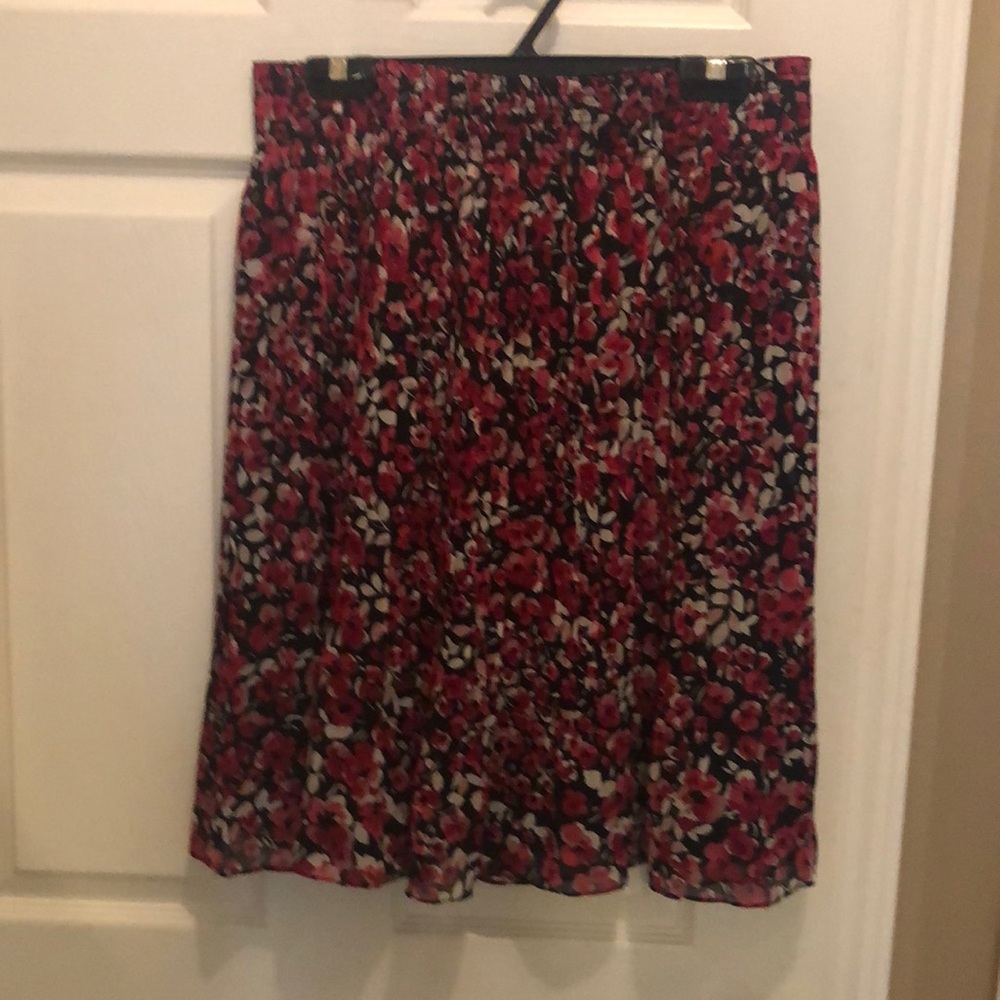White House Black market flower skirt